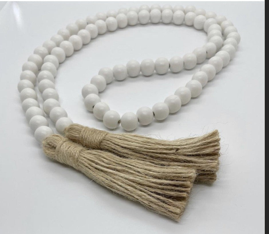 WOOD WHITE BEADS GARLAND