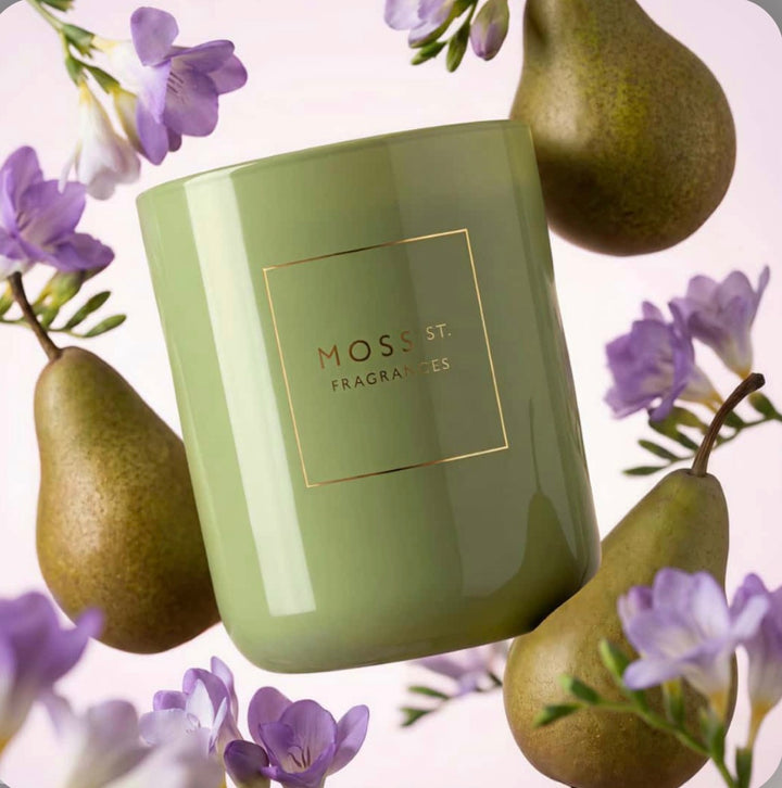 MOSS ST CANDLE FRENCH PEAR & FREESIA 300G